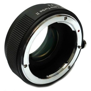 Zhongyi Lens Turbo II EOS-FX 轉接環讓富士 X Mount 相機使用 Nikon 鏡頭。