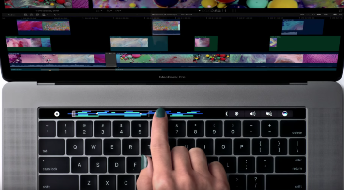 Touch Bar 是新一代 MacBook Pro 的焦點所在。