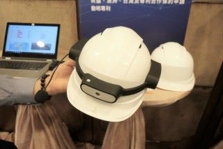 3香港Beelnventor提供NB-IoT網絡優惠，以便開發可實時追蹤建築工人在地盤的工作狀態，包括體溫及心跳等，如有異常會發出通知，減少工業意外發生。