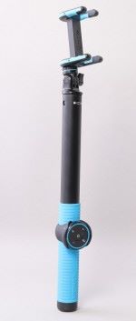 Momax Selfie Hero藍牙自拍器 杆身有150cm長，遙控有按鈕控制遠近鏡、切換前/後鏡及拍照/拍片模式。 售價：HK$298（150cm） 查詢：2402 3186（Momax）