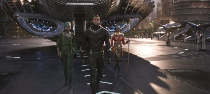 Marvel Studios' BLACK PANTHER L to R: Nakia (Lupita Nyong'o), T'Challa/Black Panther (Chadwick Boseman) and Okoye (Danai Gurira) Ph: Film Frame ©Marvel Studios 2018