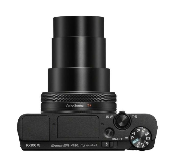 RX100 VI 擁有 24-200mm f/2.8-4.5 鏡頭。
