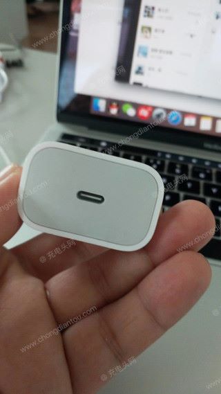 這個宣稱新 iPhone 火牛是採用 USB-C 接頭的