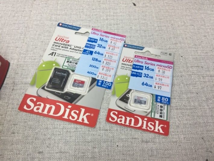 Sandisk 分別有兩款讀寫速度有分別的 Class10 入門卡。