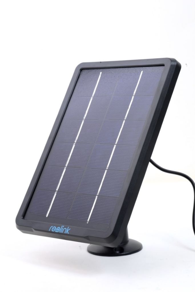 可另購 Reolink Solar Panel 太陽能板，來供電給 Argus 2 IP Cam。