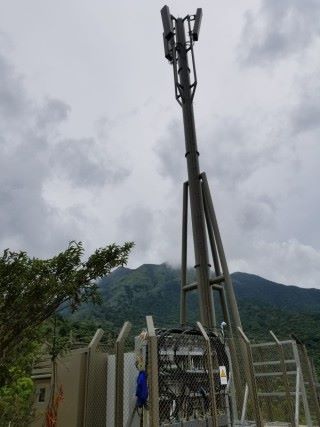中國移動香港在大嶼山北大蠔興建獨家訊號發射站，聽聞在選址、傳輸、電力供應上花了很多工夫。