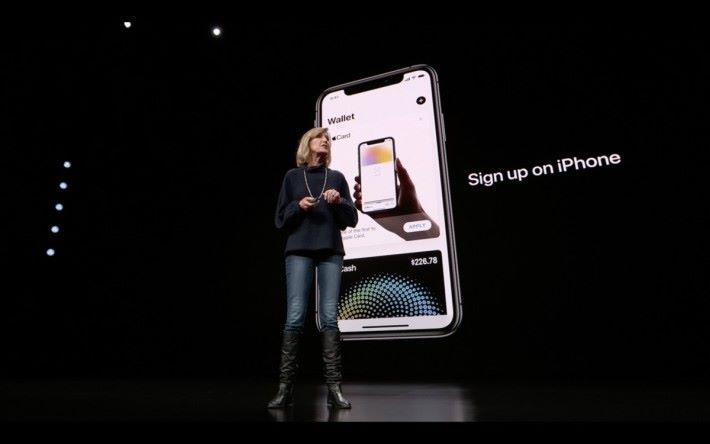 一登入 iPhone 即可申請 Apple Card