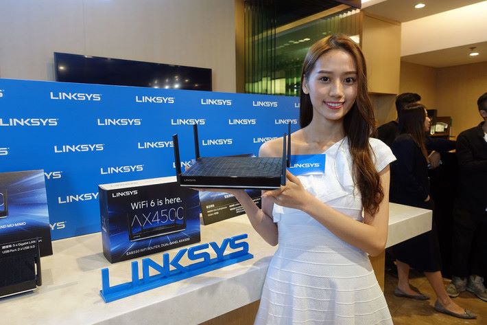 全新 Linksys EA9350 於 HKT 率先發售。