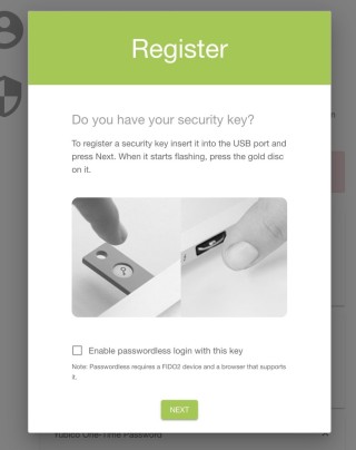 3. 這裡簡單解說了註冊密鑰的手續，如果你想將來免密碼用密鑰來登入，就要在「 Enable passwordless login with this key 」打勾；