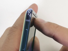 Samsung Galaxy Z Filp 殘酷測試 指甲也能弄花屏幕？！