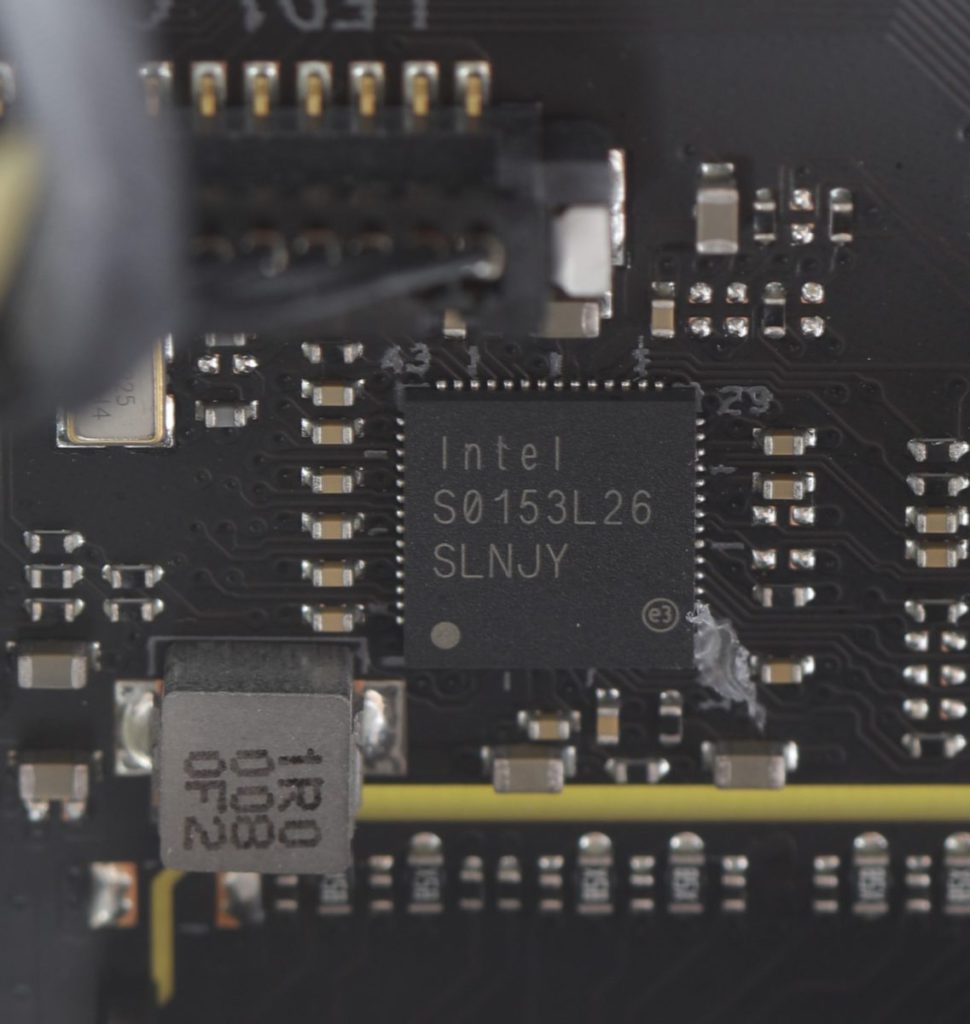 網絡功能採用 Intel I225-V 2.5Gb LAN 晶片