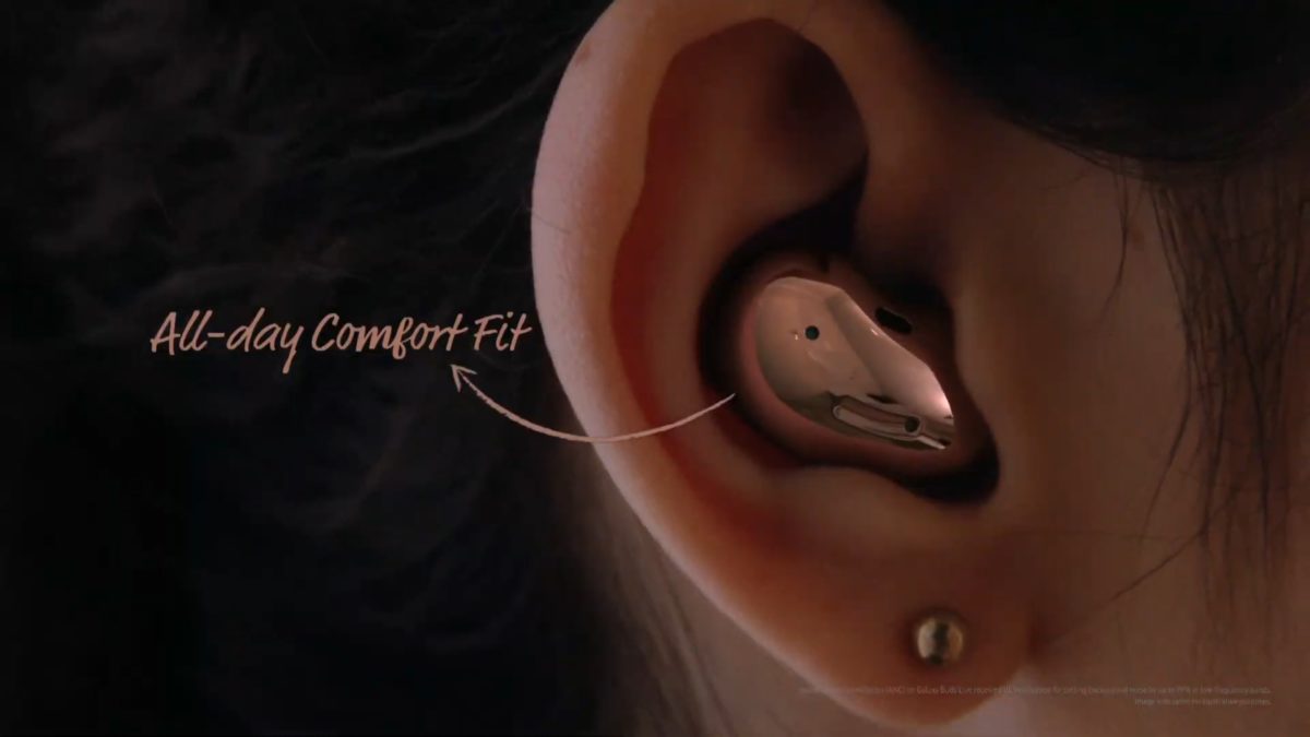 經過重新排列內部元件後，耳機更貼合耳殼，不會明顯地凸出來，適合整日佩戴。