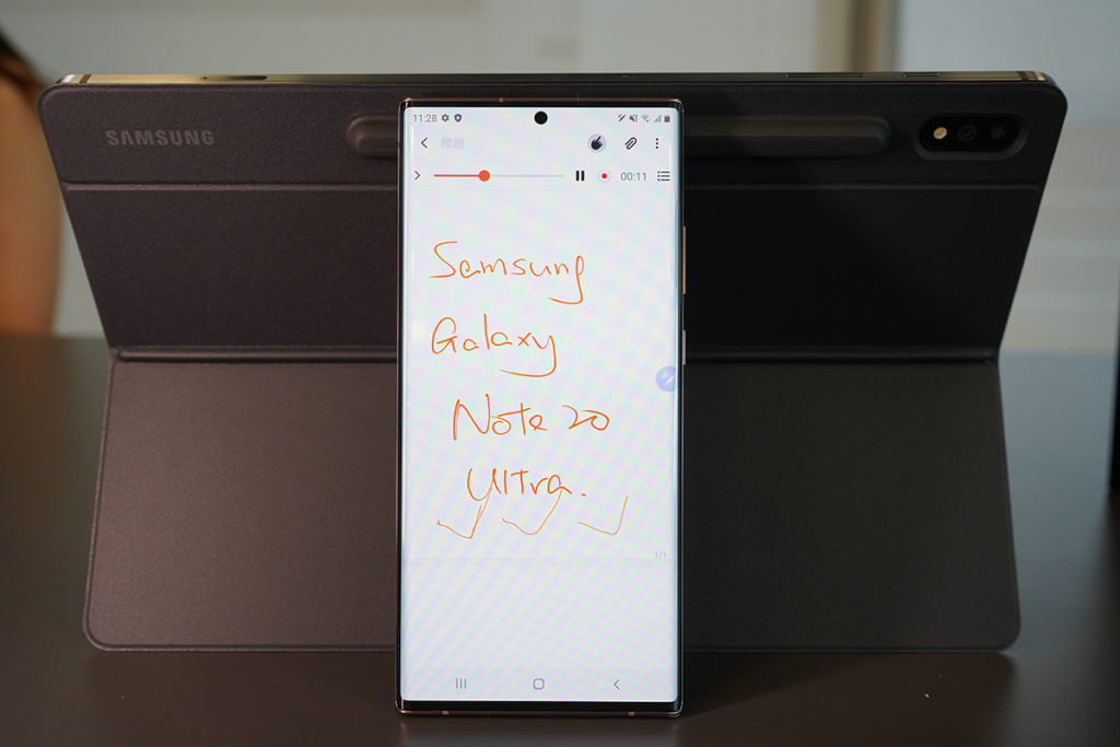 Samsung Notes 新增Audio Bookmark功能，可邊手寫記事邊錄音，更清晰地記下細節。