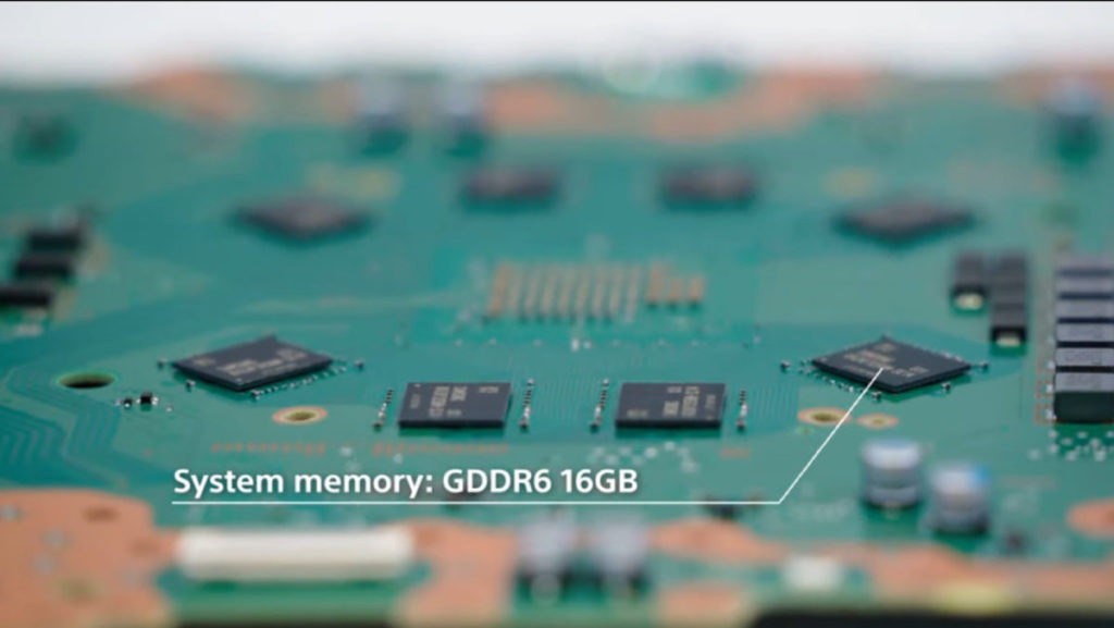 16GB GDDR 6 記憶體圍繞著 CPU 排放，確保每條 RAM Channel 距離也是一樣和最短。
