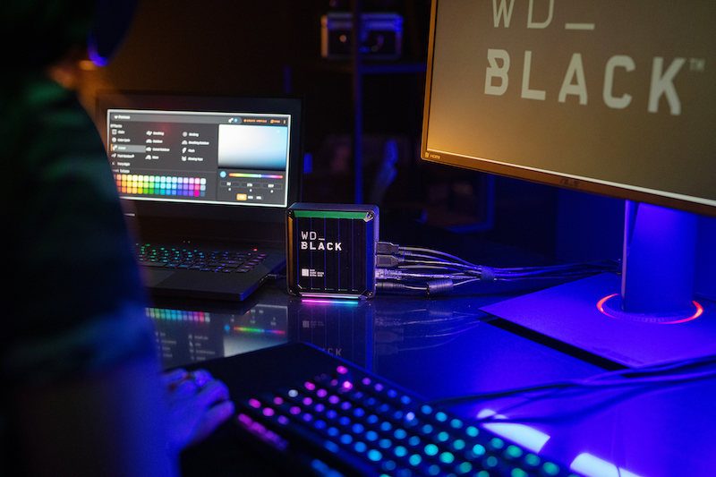 機身的 RGB 燈效可以透過 Windows 軟件 WD_BLACK Dashboard 來完全自訂。