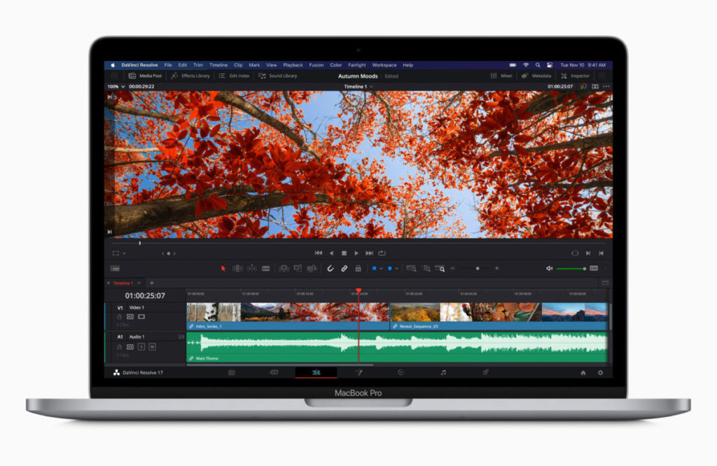 Apple 指新 13 吋 MacBook Pro 播放專業質素的 8K 影片不會 Drop Frame 。