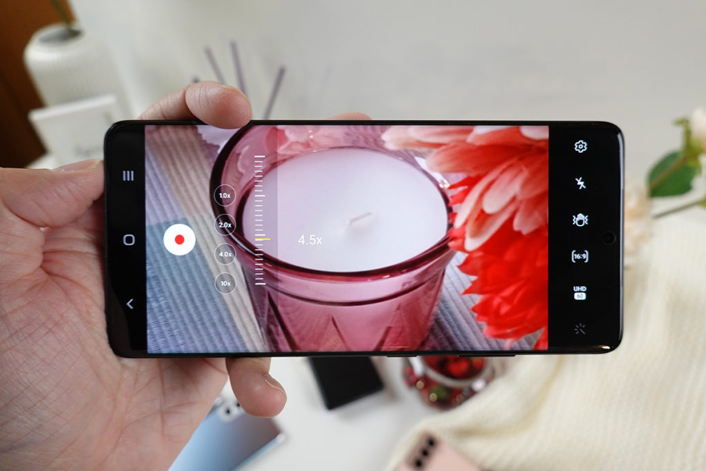 Samsung Galaxy S21 Ultra 所有鏡頭都可錄製 4K 影片，要錄影細緻度高的影片時彈性會更大。