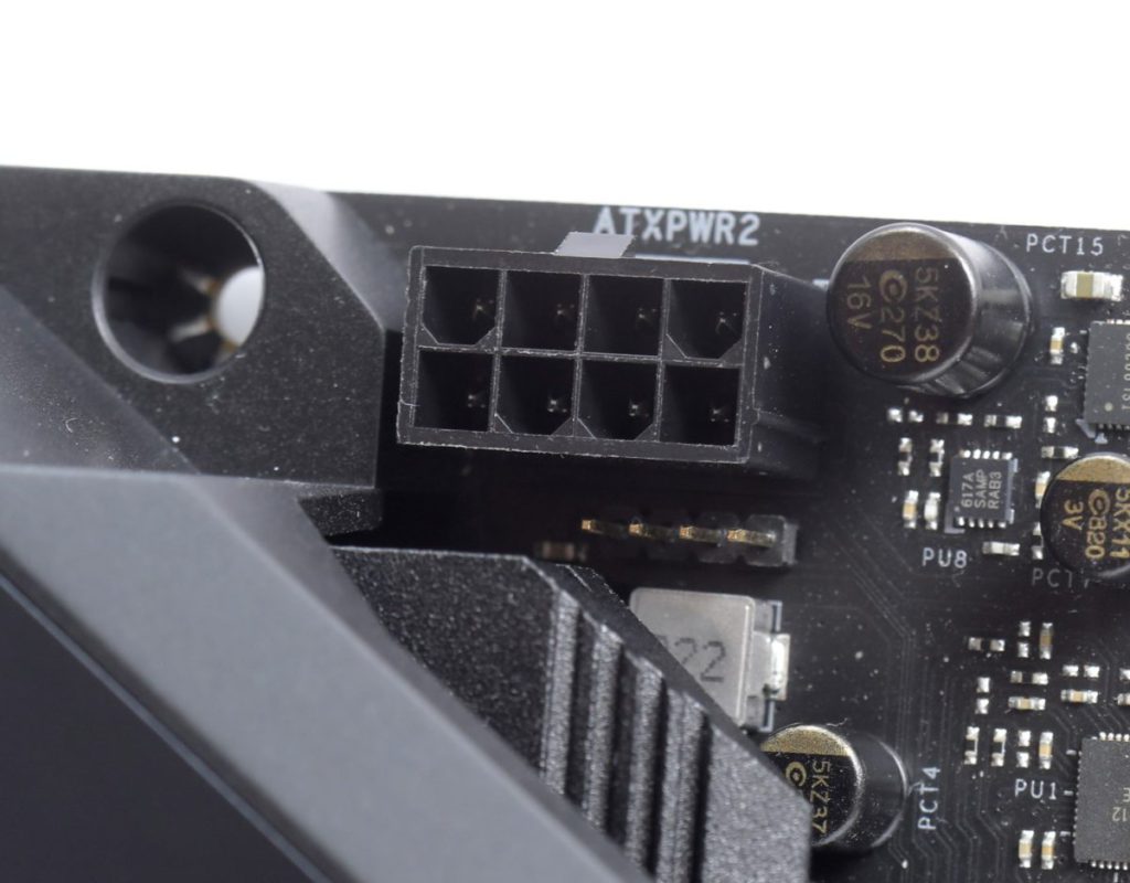 還原基本步，採用簡單的 8pin CPU Power Connector 設計。