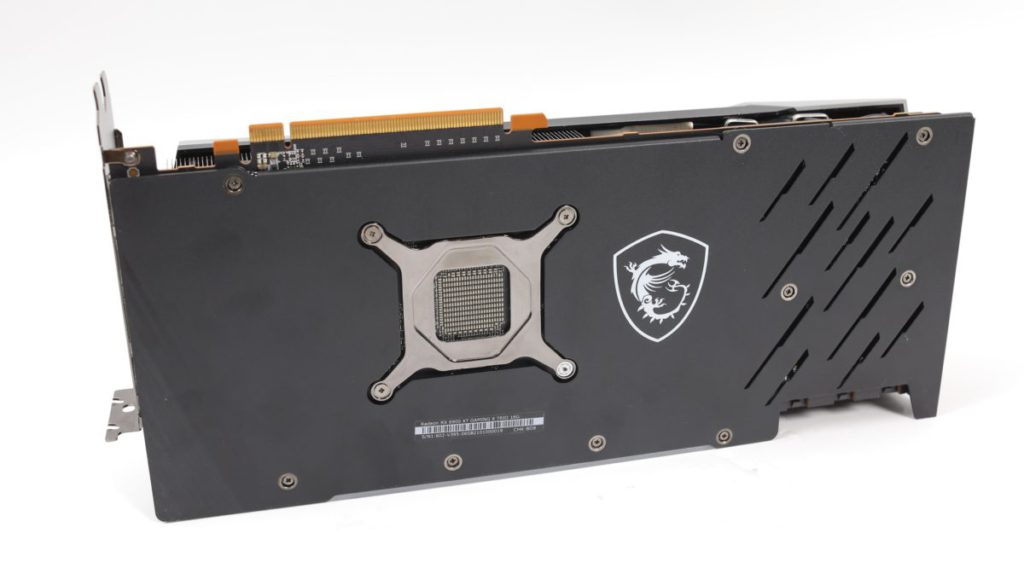 AMD RX 6900 XT 功耗不及 NVIDIA RTX 3090 ，只要普通的金屬背板即可。