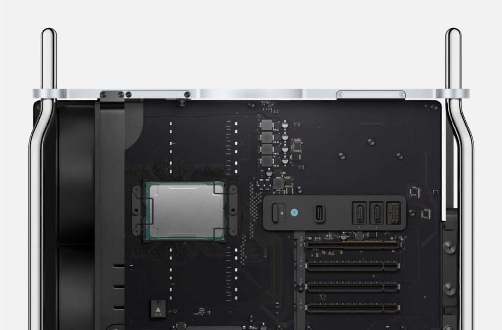 現時的 Mac Pro 可配備最高 28 核心 56 線程的 2.5GHz Intel Xeon W CPU ，支援最多 1.5TB DDR4-2933MHz 記憶體。