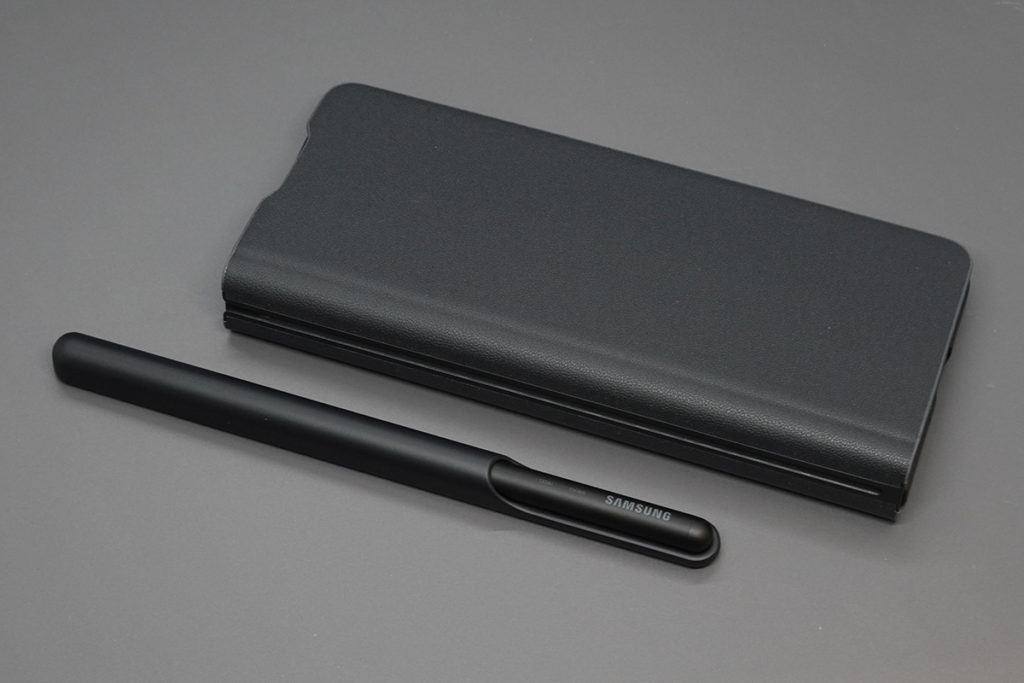 S Pen Fold Edition及專用筆套可分離。