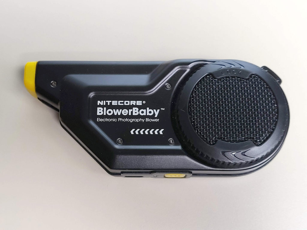 BlowerBaby 電動吹氣泵外形當然同傳統吹氣泵大為不同。