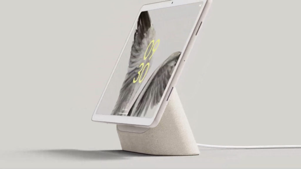 Google Pixel Tablet 結合充電喇叭底座，變成智能屏幕。