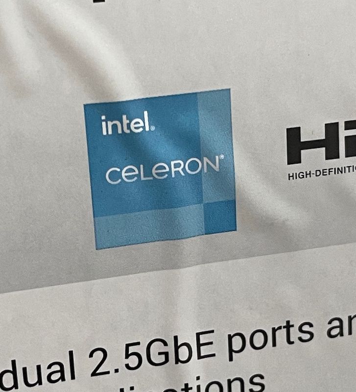 內建 Intel 最新 Celeron N5105/N5090 處理器。