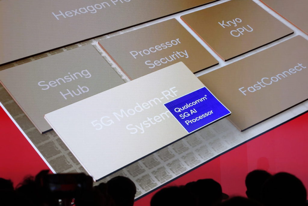 Snapdragon 8 Gen 2 用 5G AI 處理器，下載速度達 10Gbps。