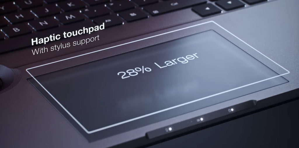 16:10 的 Touchpad 面積加大 28%，並有感震反應。