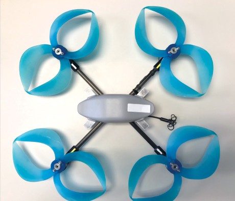 螺旋槳兩個環形組成葉片，能有效降低螺旋槳在旋轉產生空氣渦流阻力