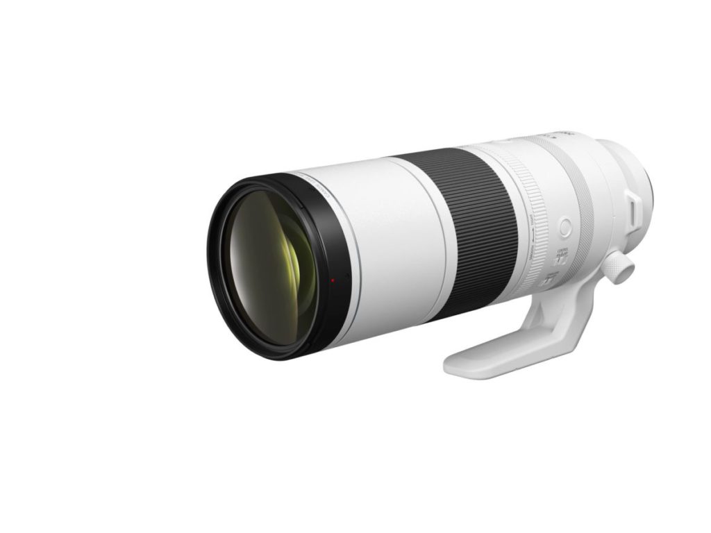 全新的 RF200-800mm  F6.3-9 IS USM，鏡頭覆蓋 200mm 至 800mm 變焦範圍，是目前最長焦距的平民級超遠攝變焦鏡頭之一，重量只有 2,050g