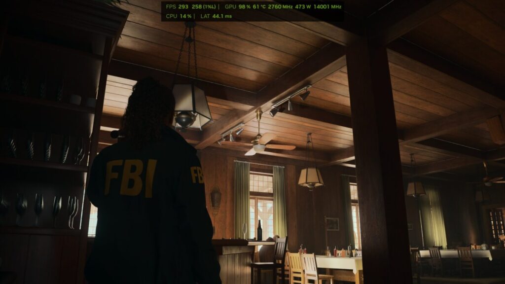《Alan Wake 2》路徑追蹤渲染下,風扇轉動及後方景物的效果會更穩定。