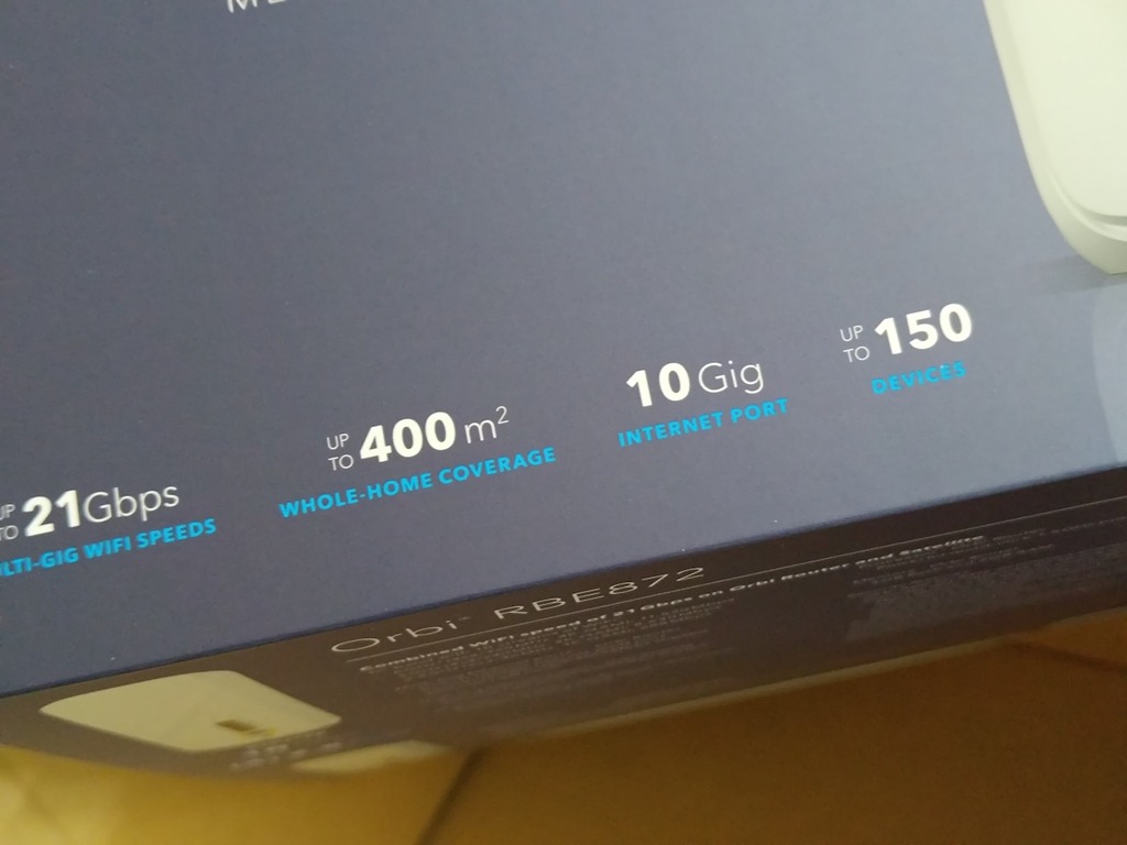 Orbi RBE872 兩件套裝組合可支援 150 個 Wi-Fi 裝置同時連接,並可覆蓋高達 400 平方米空間。