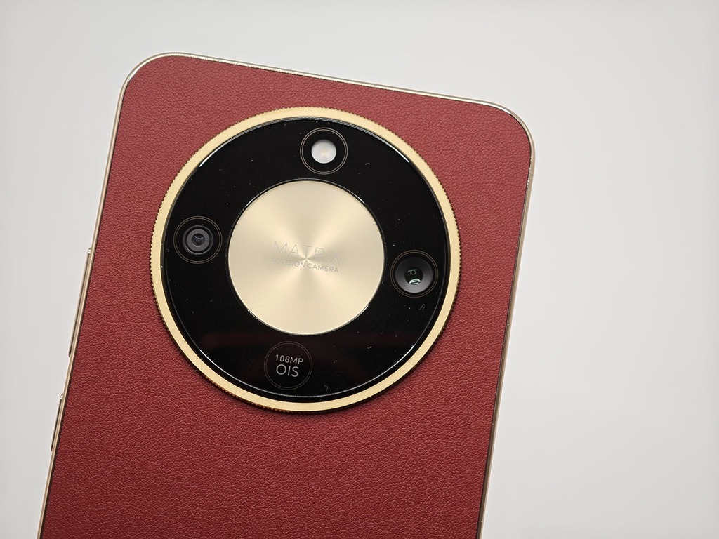 Honor X9d 後置雙攝配置:108MP OIS 主鏡頭與 5MP 超廣角鏡頭。