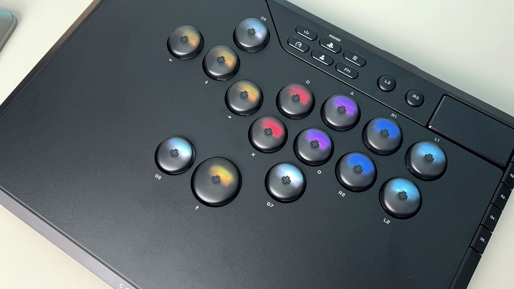 按鈕 RGB 為北向設計,效果有些限制。