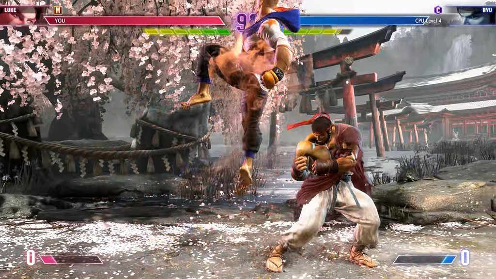 按鈕手感十分順滑沒有多餘晃動感,彈弓強度屬於中度水平,留意按鍵式輸入方式指令,在出波、出昇等操作時需要更把握手指柔軟度及節奏感,但相對反應速度就純落在玩家生理因素。