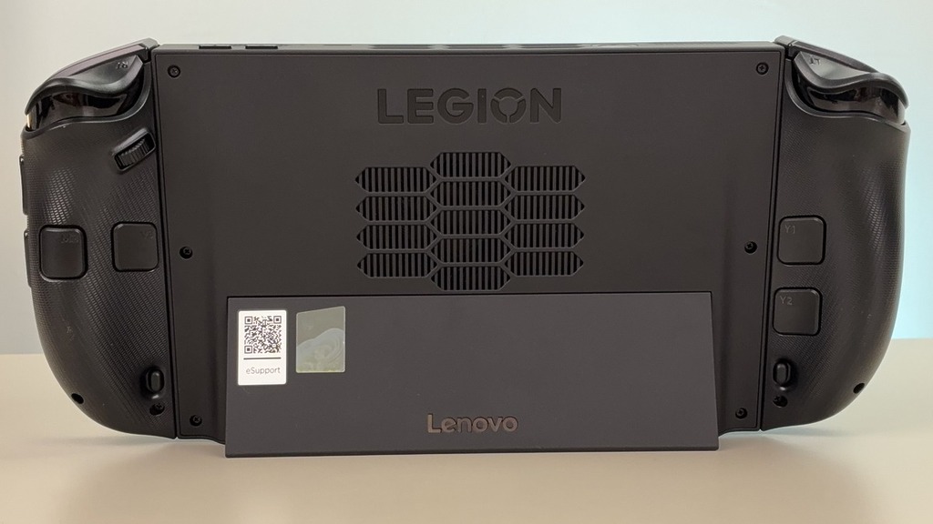 背面的氣孔不算很大