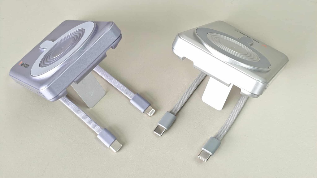 Charge'n' Go 流動電源更附有 2 條充電線，分別有 2 x USB-C 或 USB-C + Apple Lightning 兩款，使用 USB PD 有線充電，總輸出為 22.5W。