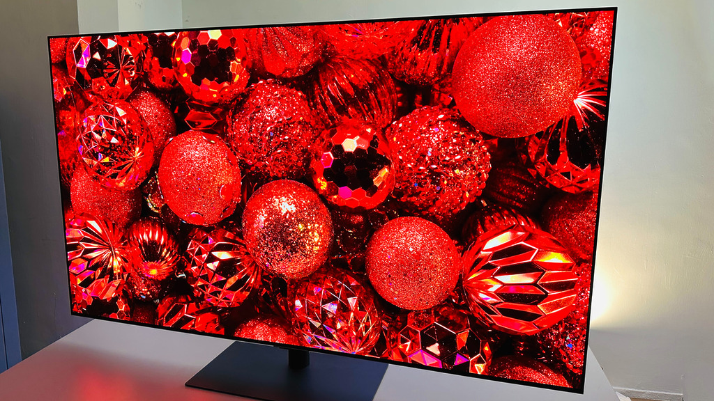 OLED 產品方面,經歷 10,000 小時的測試後,有部分使用 OLED 面板的機款的確有燒印的問題。但一般消費者可不用擔心,因為目前廠商已經有一系列的技術,包括從控光、像素偏移及散熱等方面去減低燒印的情況。 而且在日常使用,也不會 24 小時無間斷的播放吧。