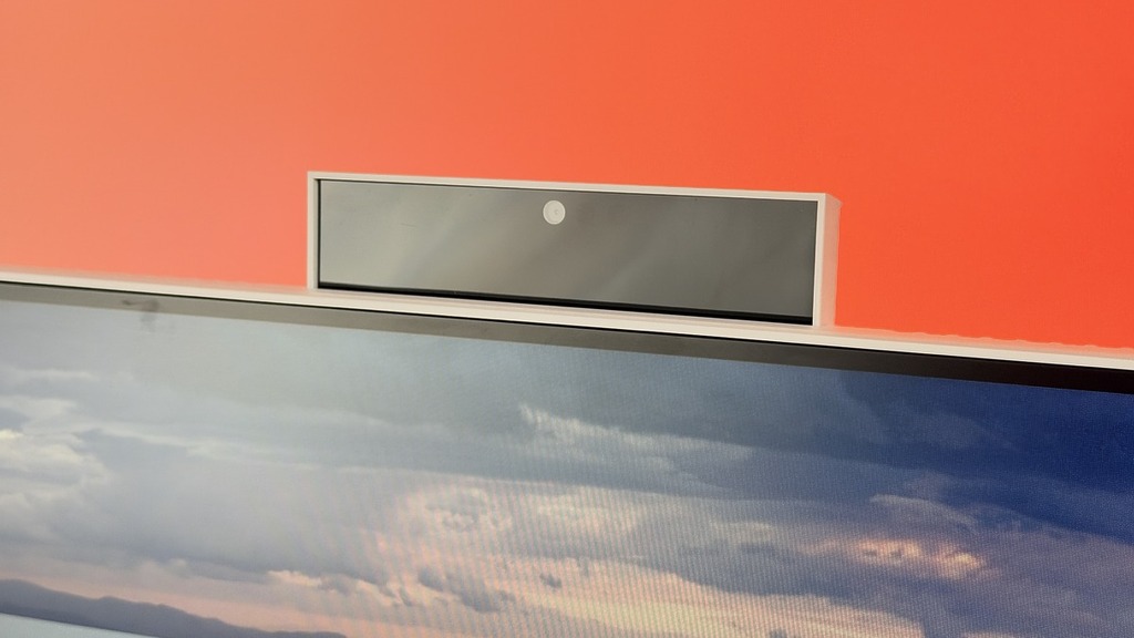 機背內置 Web Cam 方便進行網絡會議