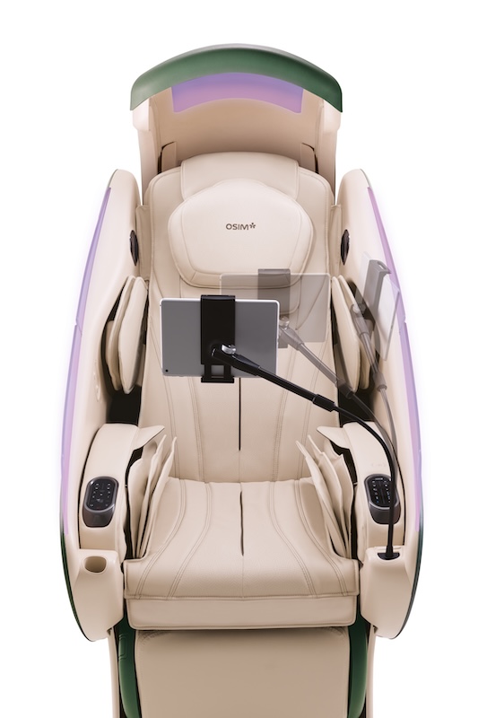 還附送平板電腦支架，方便一邊按摩一邊煲劇。