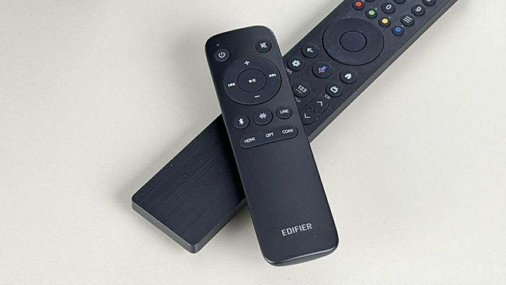 R2750DB MKII 會支援 HDMI eARC，方便與電視連接，並支援 CEC 功能，可用電視遙控器控制開關機、音量、靜音。