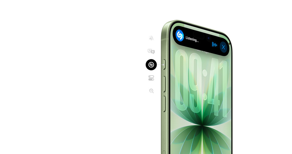 從 iPhone 15 Pro 系列 及 iPhone 16 全系列開始,iPhone 的機身左側會加入「動作按鈕」(Action Button),用家可以將之設定為包括相機、靜音、電筒、翻譯和捷徑等功能。