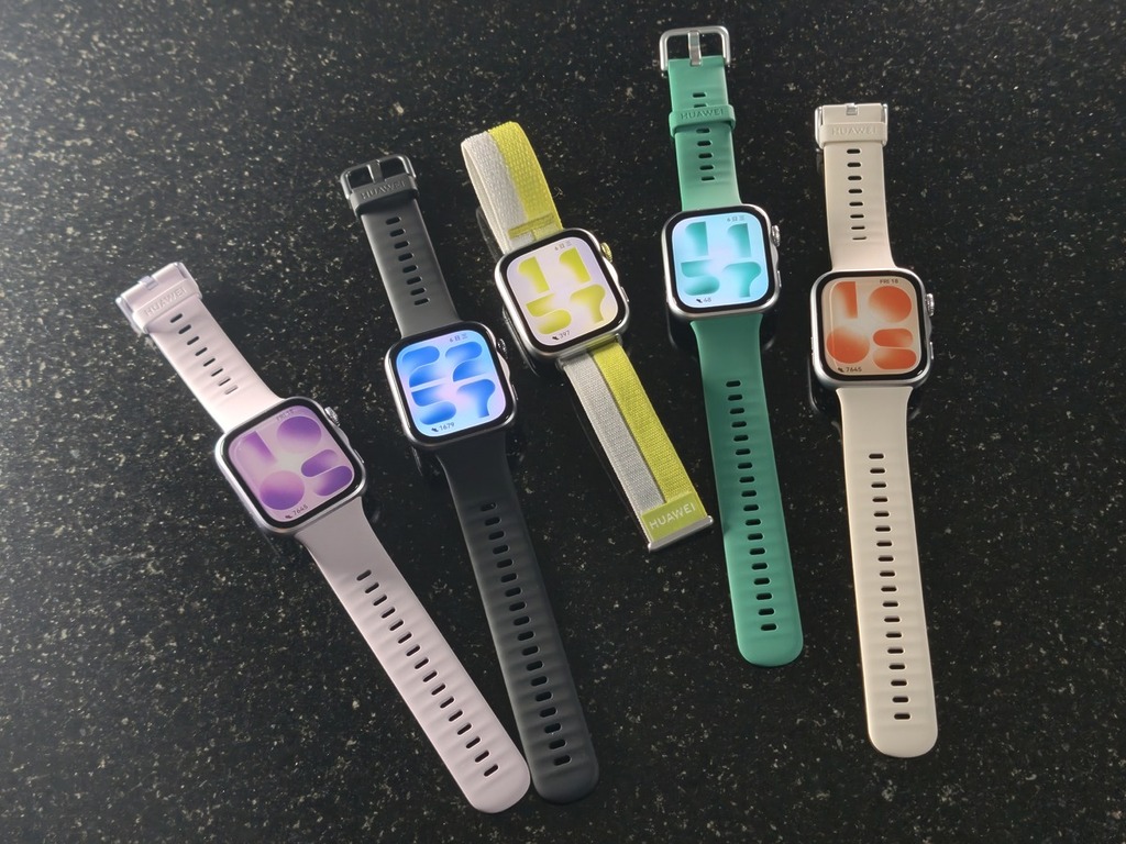 HUAWEI WATCH FIT 5 則提供更大眾化五色選擇。