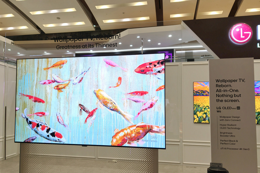 LG OLED evo W6