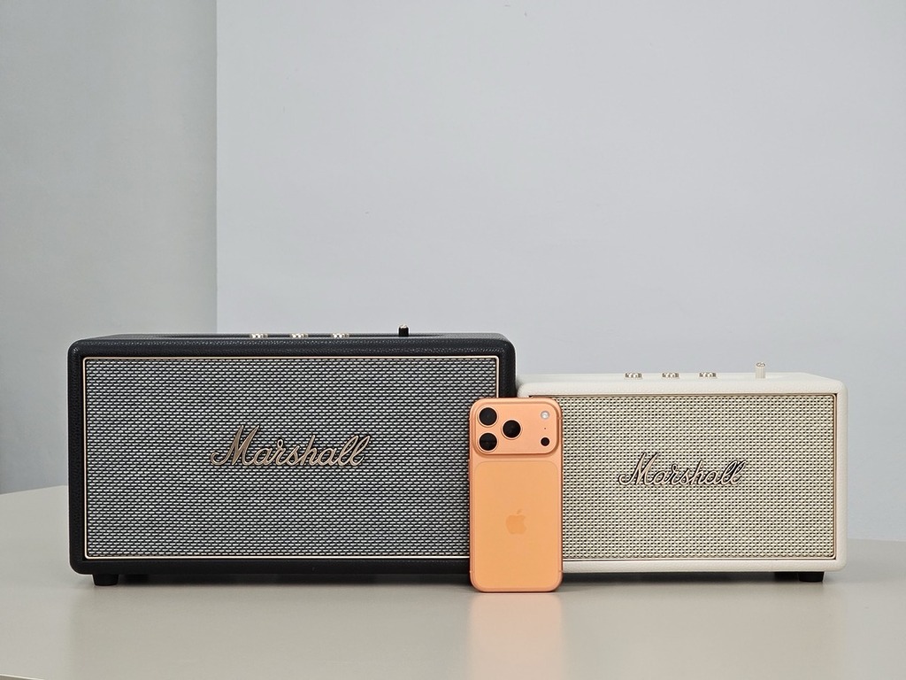 今次以 iPhone 17 Pro 藍牙連接 Marshall STANMORE IV 及 ACTON IV，播放由 iTunes 付費下載的多首廣東歌。