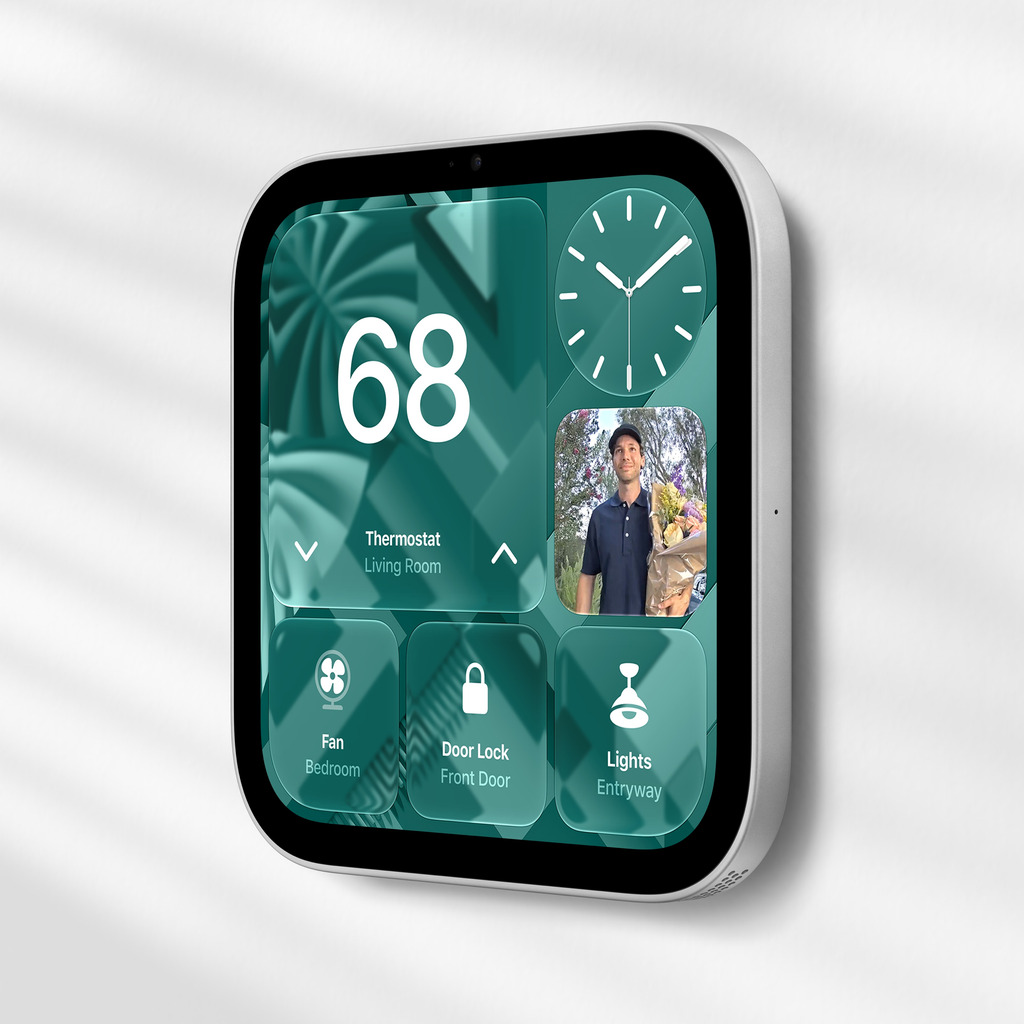同時有掛牆版本，有點似當年使用 iPad 當 Home Hub 一樣。少了喇叭底座同樣售價，但掛牆架還要另外課金購買。