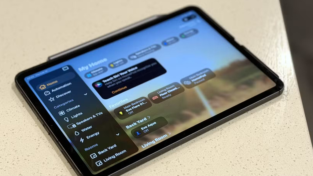 原來 Apple 自 2022 年於 iOS16 升級 HomeKit 架構後，為了系統穩定性，已取消了 iPad 作為「家庭中樞」的功能。